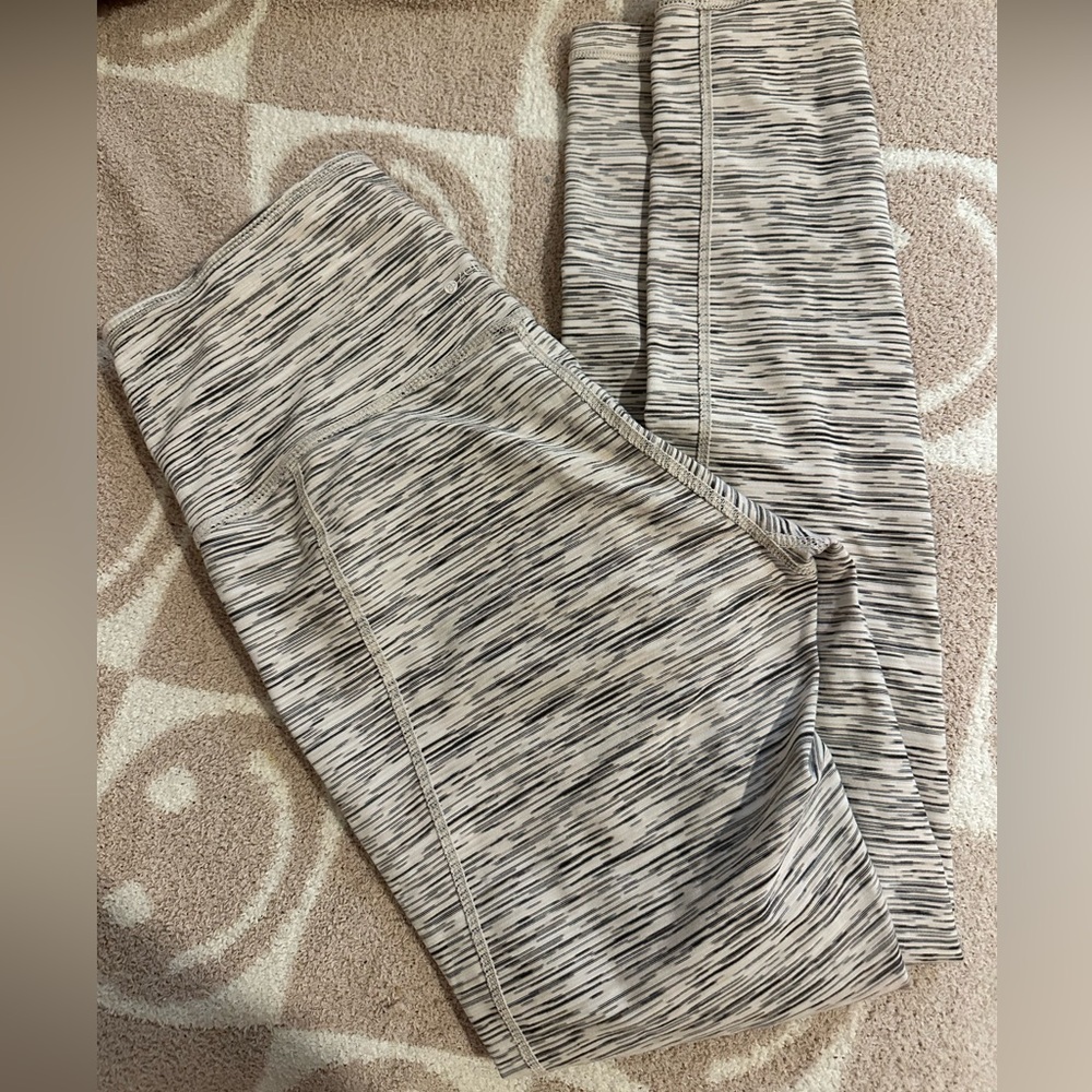 Zella Gray White and Pink Patterned Leggings